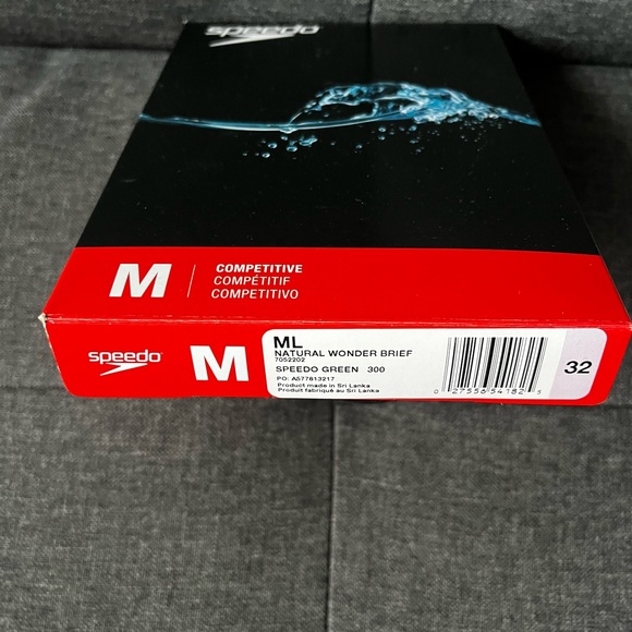 Speedo NWT Men’s 32 Powerflex Natural Wonder Swim Brief Killer Green - Picture 7 of 7